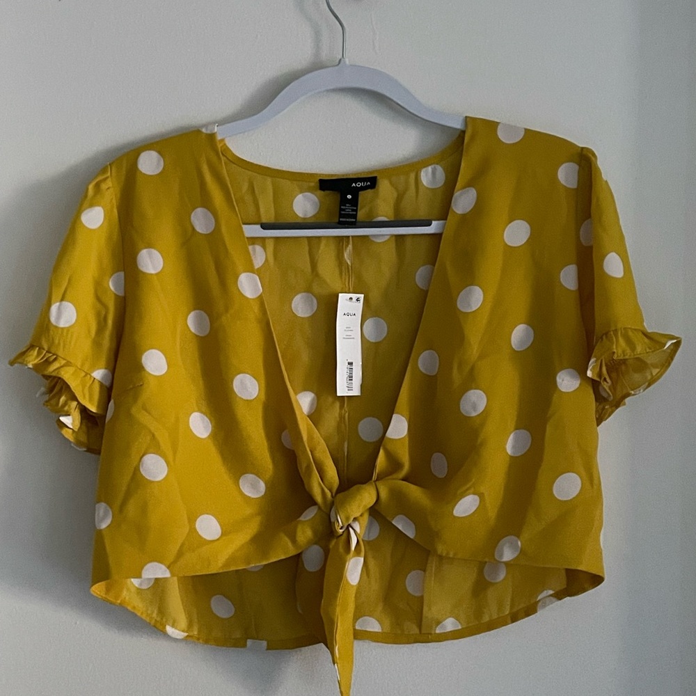 Aqua Bloomingdale’s top